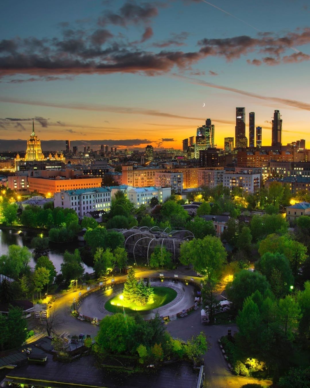 Красноярск - Ворота Саян: апартаменты с видом на Енисей и эко-комплексы у заповедника «Столбы»