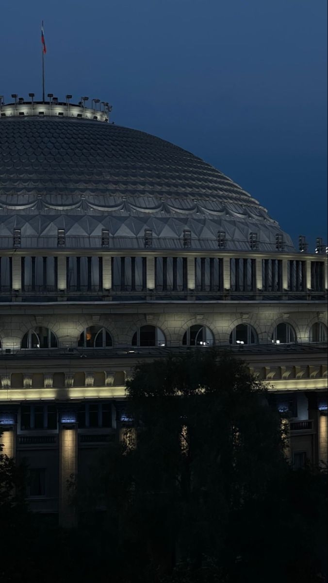 Новосибирск - Столица Сибири: современные ЖК у Обского моря и уютные дома в зеленых районах